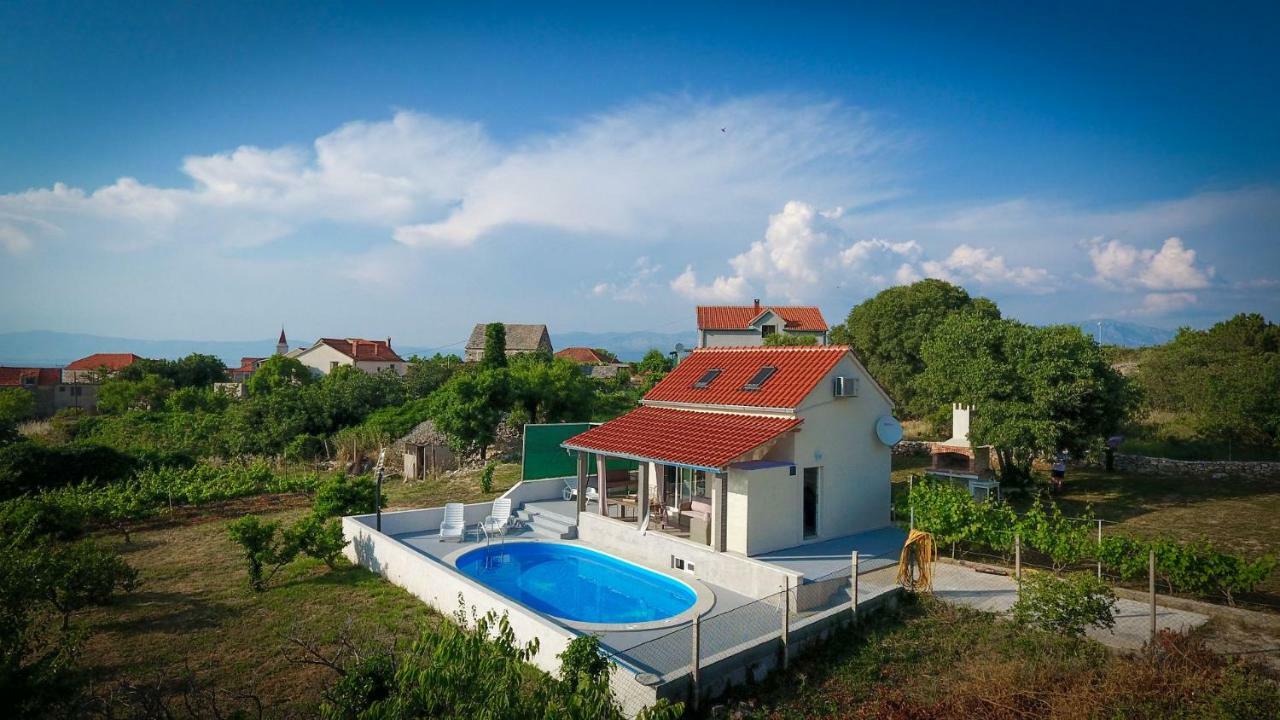 Villa Baras Garden - House With Pool Mirca  Екстер'єр фото